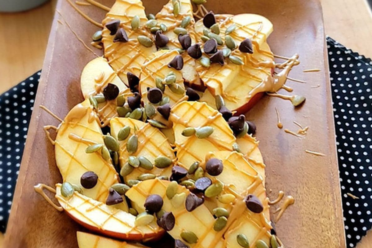Apple Peanut Butter “Nachos”