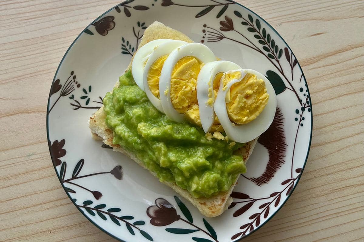 Creamy Avocado Toast With Soft-Boiled Egg