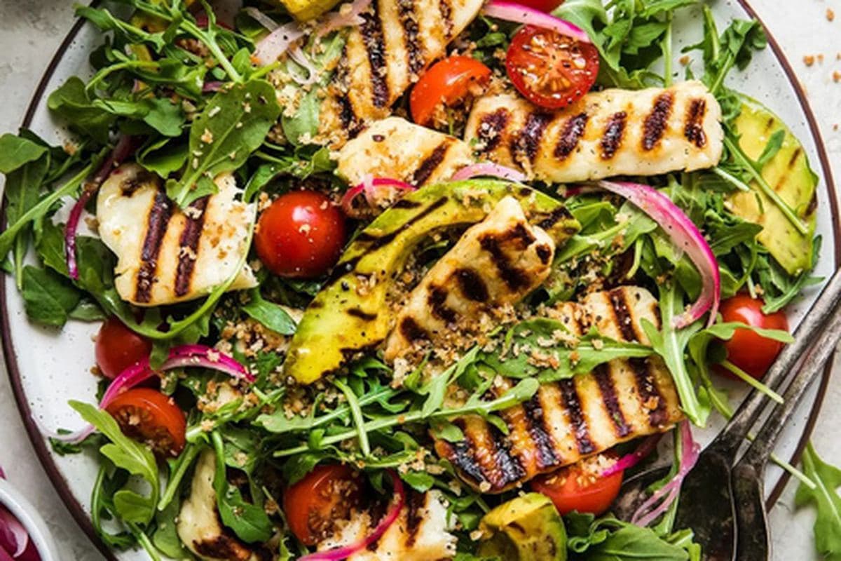 Grilled Veggie & Halloumi Salad