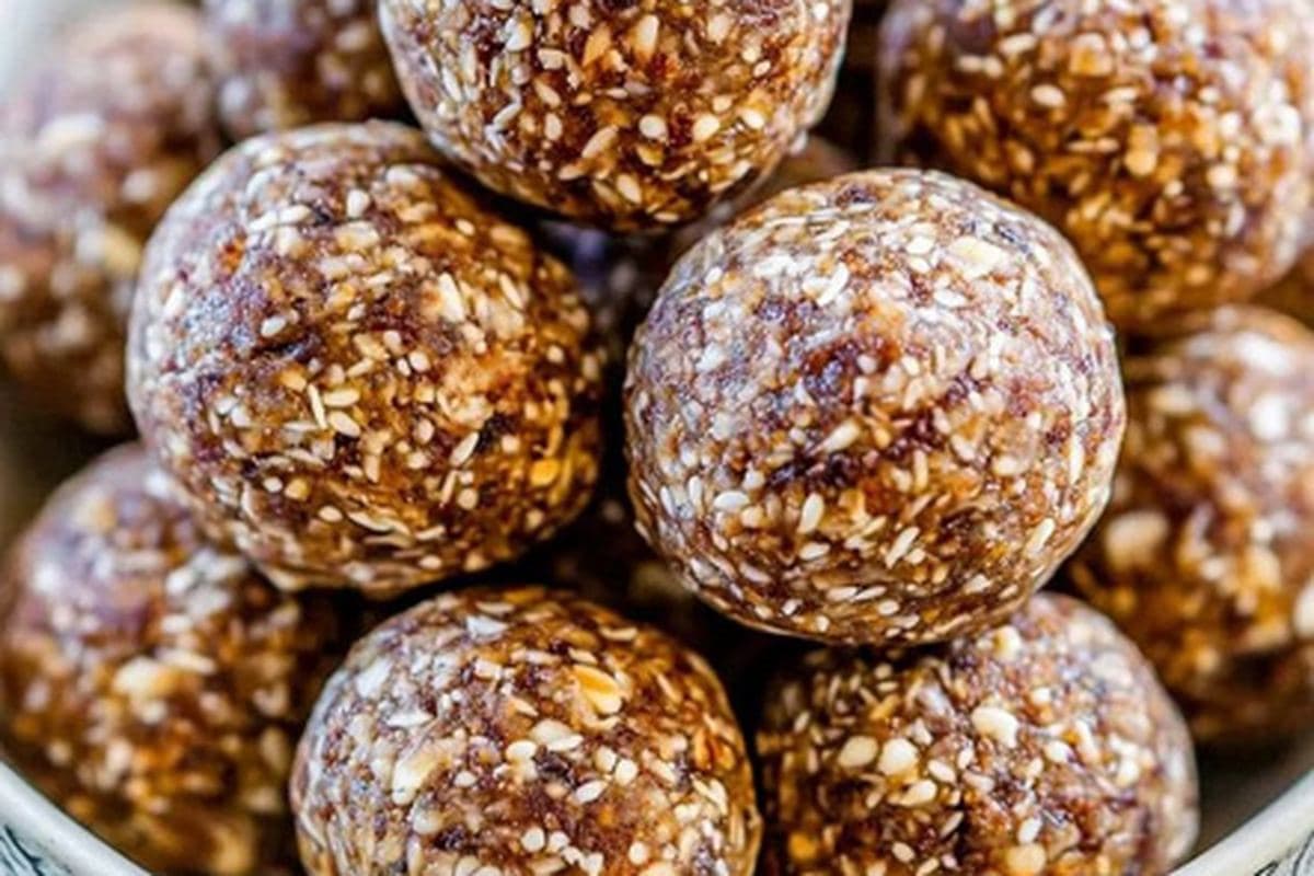 Spiced Almond Energy Bites