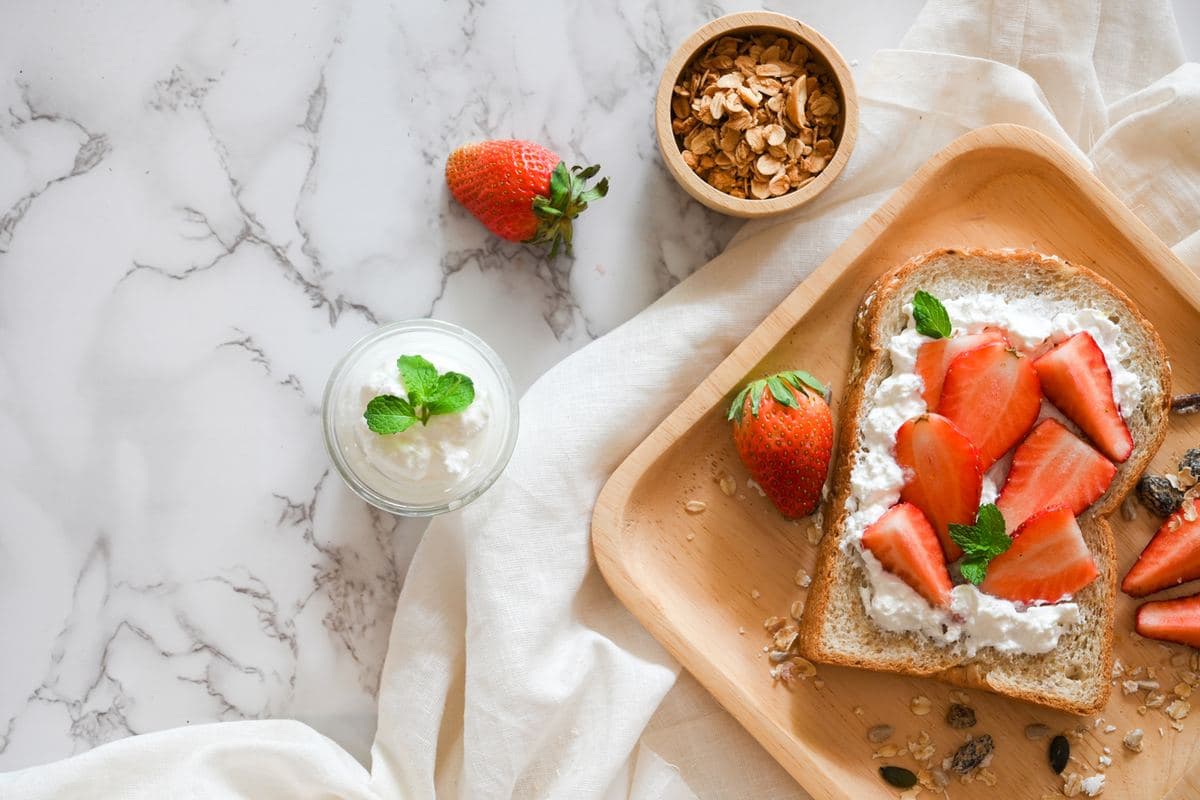 Strawberry Cottage Cheese Toast
