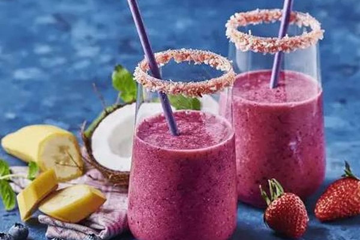 Tropical Berry Immunity Smoothie