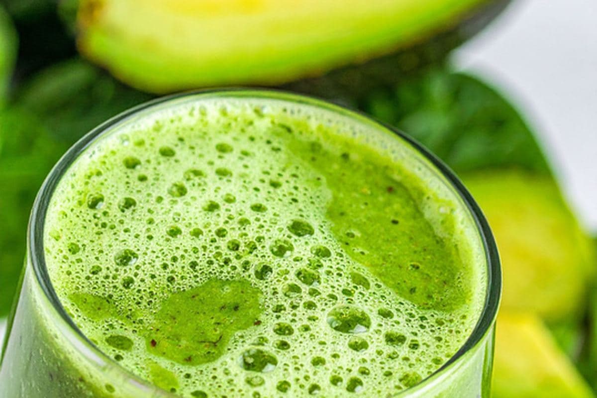 Avocado Spinach Smoothie Bowl