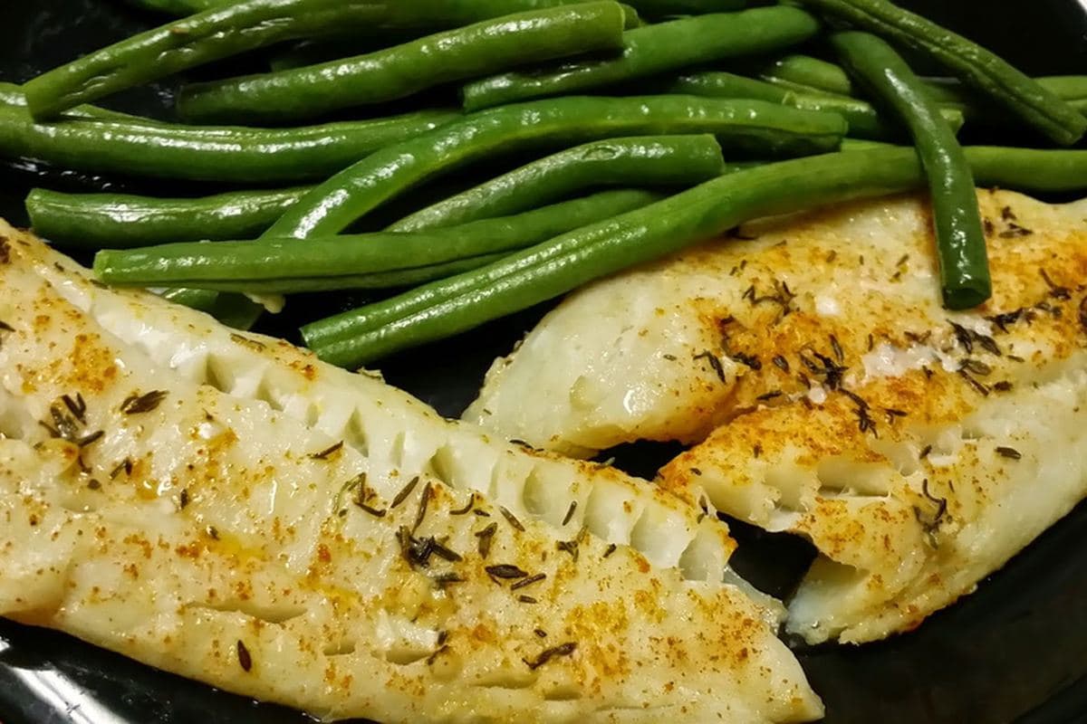Baked Lemon Dill Cod With Garlic Green Beans