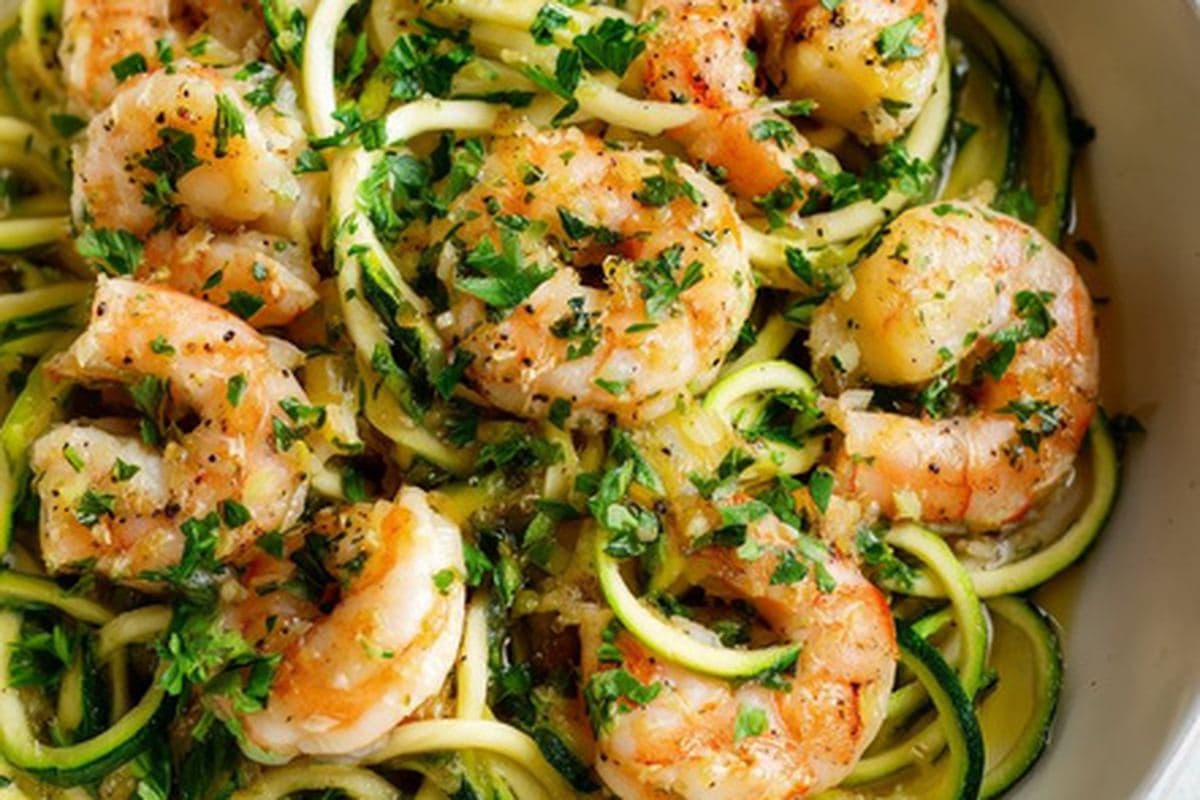 Garlic Butter Shrimp With Zucchini Noodles