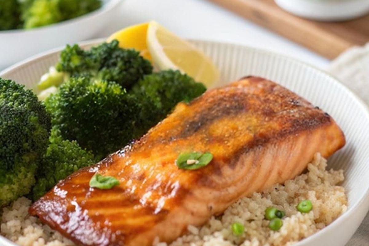 Miso Ginger Salmon With Brown Rice